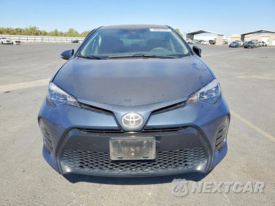 Piąte zdjęcie samochodu w środku: 2017 TOYOTA COROLLA SE VIN:5YFBURHE7HP659678 - miniatura