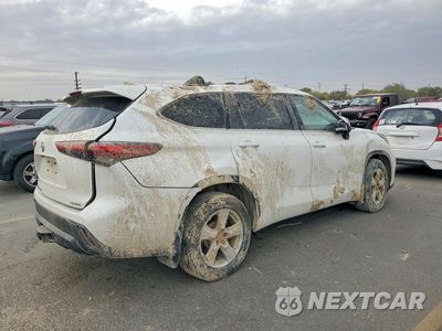 Trzecie zdjęcie samochodu z tyłu: 2021 TOYOTA HIGHLANDER LE VIN:5TDBZRBH0MS116470 - miniatura