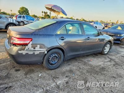 Trzecie zdjęcie samochodu z tyłu: 2011 TOYOTA CAMRY LE VIN:4T1BF3EK2BU164960 - miniatura