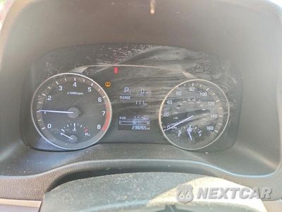 Zdjęcie 9 z 12 samochodu: 2017 HYUNDAI ELANTRA SE VIN:5NPD74LF0HH182348 - miniatura