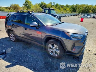 Czwarte zdjęcie samochodu z boku: 2025 TOYOTA RAV4 HYBRID XLE VIN:JTMRWRFV9SJ075015 - miniatura
