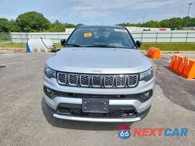 Piąte zdjęcie samochodu w środku: 2025 JEEP COMPASS LIMITED VIN:3C4NJDCN2ST510759 - miniatura