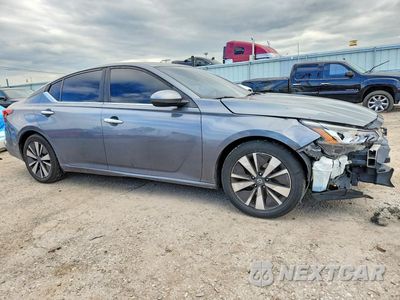 Czwarte zdjęcie samochodu z boku: 2021 NISSAN ALTIMA SV VIN:1N4BL4DV9MN361898 - miniatura