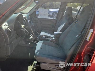 Zdjęcie 7 z 12 samochodu: 2007 JEEP LIBERTY SPORT VIN:1J4GL48K77W701431 - miniatura