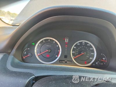 Zdjęcie 9 z 13 samochodu: 2011 HONDA ACCORD EXL VIN:1HGCS2B83BA000742 - miniatura