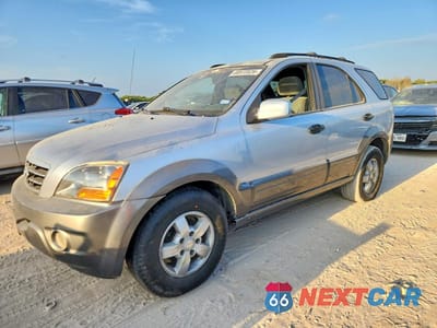 2007 KIA SORENTO BASE KNDJD736975699465 - główne zdjęcie licytacji z USA - miniatura