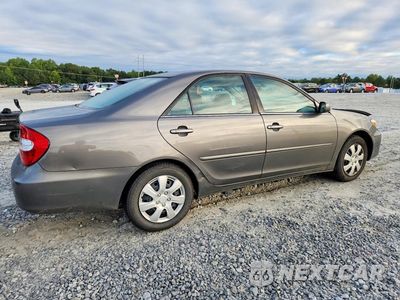 Trzecie zdjęcie samochodu z tyłu: 2004 TOYOTA CAMRY XLE VIN:4T1BE30K84U793717 - miniatura
