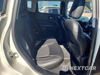 Zdjęcie 11 z 14 samochodu: 2018 JEEP COMPASS LATITUDE VIN:3C4NJDBB0JT179153 - miniatura