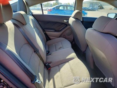 Zdjęcie 10 z 12 samochodu: 2014 KIA FORTE LX VIN:KNAFK4A60E5132133 - miniatura