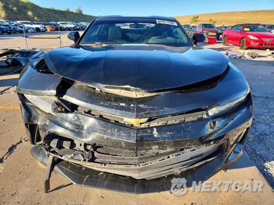 Piąte zdjęcie samochodu w środku: 2017 CHEVROLET CAMARO LS VIN:1G1FA1RX7H0108598 - miniatura
