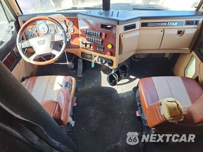 Zdjęcie 8 z 13 samochodu: 2020 WESTERN STAR 5700 SEMI TRUCK VIN:5KJJBHDR0LLLH4261 - miniatura