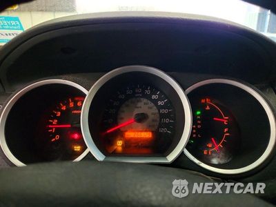 Zdjęcie 9 z 12 samochodu: 2006 TOYOTA TACOMA V6 VIN:5TEUU42N06Z161852 - miniatura