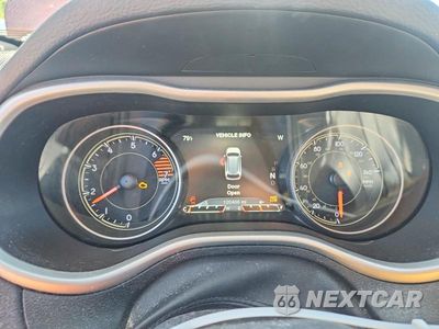 Zdjęcie 9 z 13 samochodu: 2016 JEEP CHEROKEE LIMITED VIN:1C4PJMDBXGW361631 - miniatura