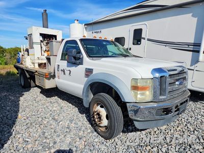 Czwarte zdjęcie samochodu z boku: 2008 FORD F550 SUPER DUTY VACUUM EXCAVATOR VIN:1FDAF57R58EC93599 - miniatura