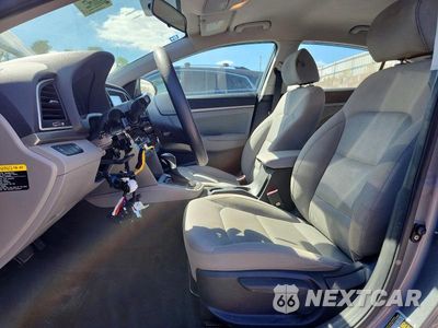 Zdjęcie 7 z 12 samochodu: 2017 HYUNDAI ELANTRA SE VIN:KMHD84LF9HU402357 - miniatura