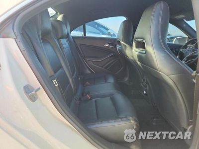 Zdjęcie 10 z 12 samochodu: 2018 MERCEDES-BENZ CLA 250 VIN:WDDSJ4EB3JN557194 - miniatura