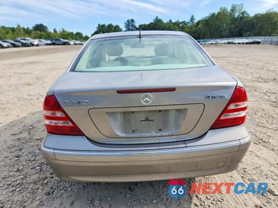 Zdjęcie 6 z 12 samochodu: 2005 MERCEDES-BENZ C 240 4MATIC VIN:WDBRF81J75F671857 - miniatura