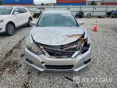 Piąte zdjęcie samochodu w środku: 2016 NISSAN ALTIMA 2.5 SR VIN:1N4AL3APXGC202352 - miniatura