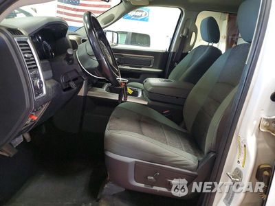 Zdjęcie 7 z 12 samochodu: 2017 RAM 1500 SLT VIN:3C6RR7LT3HG510966 - miniatura