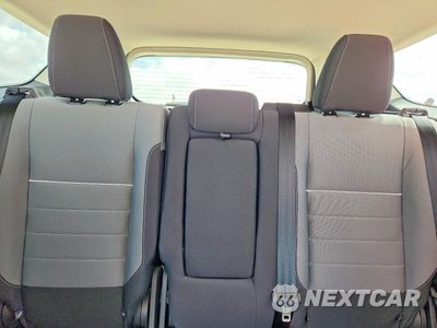 Zdjęcie 10 z 13 samochodu: 2015 FORD ESCAPE SE VIN:1FMCU0GX6FUA91115 - miniatura