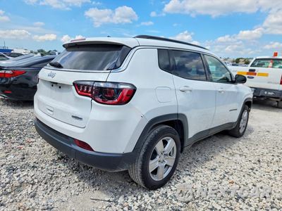 Trzecie zdjęcie samochodu z tyłu: 2022 JEEP COMPASS LATITUDE VIN:3C4NJCBBXNT139937 - miniatura