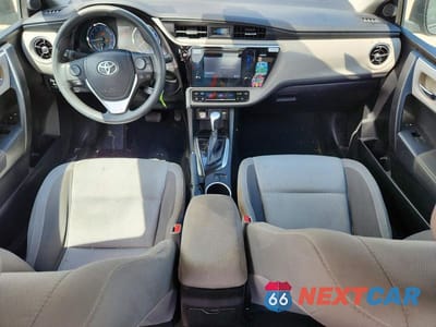 Zdjęcie 8 z 12 samochodu: 2017 TOYOTA COROLLA LE VIN:5YFBURHE6HP668596 - miniatura