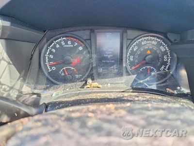 Zdjęcie 9 z 12 samochodu: 2019 TOYOTA TACOMA SR VIN:5TFAX5GN6KX143530 - miniatura