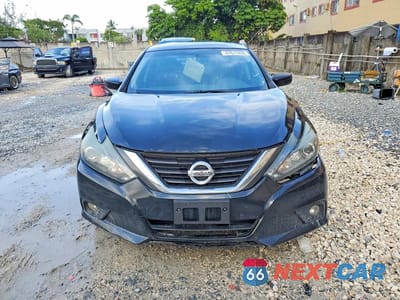Piąte zdjęcie samochodu w środku: 2017 NISSAN ALTIMA 2.5 SR VIN:1N4AL3AP5HN306687 - miniatura