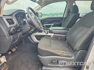 Zdjęcie 7 z 13 samochodu: 2018 NISSAN TITAN SV VIN:1N6AA1E51JN506062 - miniatura