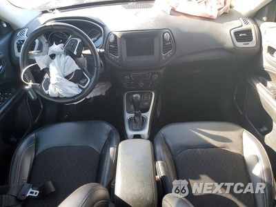 Zdjęcie 8 z 14 samochodu: 2020 JEEP COMPASS LATITUDE VIN:3C4NJDBB9LT228899 - miniatura