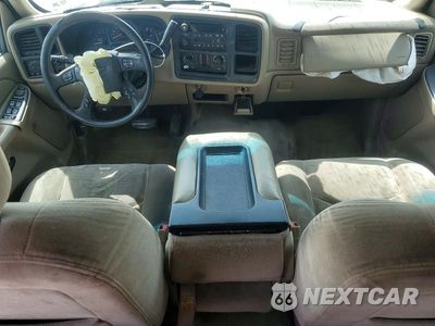 Zdjęcie 8 z 13 samochodu: 2004 CHEVROLET SILVERADO C1500 VIN:2GCEC13T141372319 - miniatura