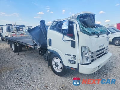 Czwarte zdjęcie samochodu z boku: 2023 ISUZU NPR HD VIN:54DC4W1D1PS208565 - miniatura