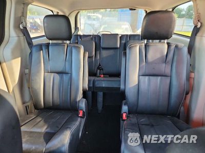 Zdjęcie 10 z 14 samochodu: 2016 CHRYSLER TOWN & COUNTRY TOURING VIN:2C4RC1BG3GR214396 - miniatura