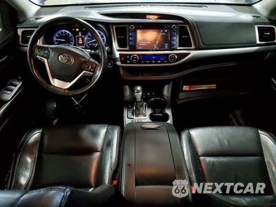 Zdjęcie 8 z 14 samochodu: 2015 TOYOTA HIGHLANDER XLE VIN:5TDJKRFHXFS168508 - miniatura