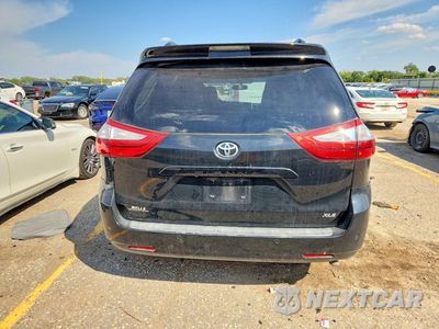 Zdjęcie 6 z 13 samochodu: 2016 TOYOTA SIENNA XLE 8-PASSENGER VIN:5TDYK3DC6GS751615 - miniatura