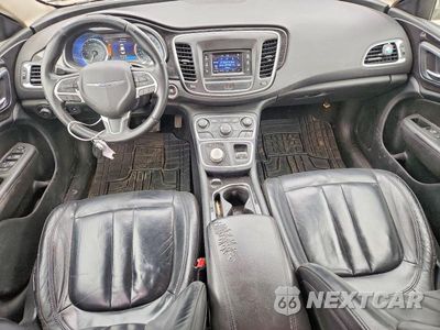 Zdjęcie 8 z 12 samochodu: 2015 CHRYSLER 200 C VIN:1C3CCCCB8FN549397 - miniatura