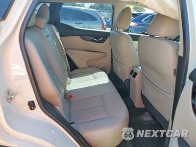 Zdjęcie 10 z 12 samochodu: 2018 NISSAN ROGUE SPORT SL VIN:JN1BJ1CP9JW160156 - miniatura