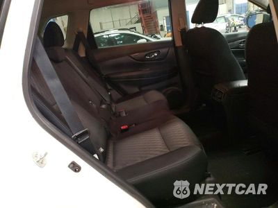 Zdjęcie 11 z 14 samochodu: 2017 NISSAN ROGUE SV VIN:5N1AT2MV7HC896512 - miniatura