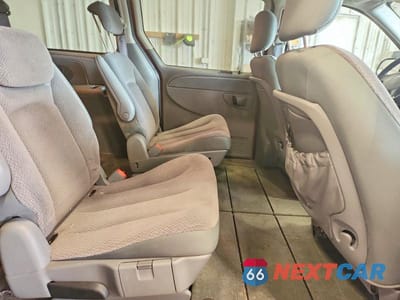 Zdjęcie 10 z 12 samochodu: 2007 DODGE GRAND CARAVAN SXT VIN:2D4GP44L37R219558 - miniatura