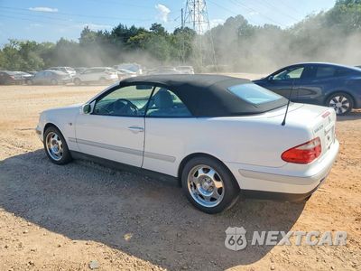 Drugie zdjęcie samochodu z przodu: 1999 MERCEDES-BENZ CLK 320 VIN:WDBLK65G0XT006677 - miniatura
