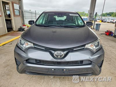 Piąte zdjęcie samochodu w środku: 2018 TOYOTA RAV4 LE VIN:2T3BFREV5JW777092 - miniatura