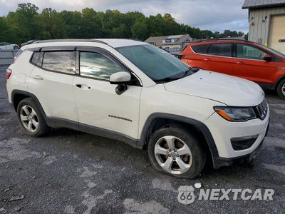 Czwarte zdjęcie samochodu z boku: 2019 JEEP COMPASS LATITUDE VIN:3C4NJDBB6KT654242 - miniatura