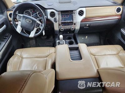 Zdjęcie 8 z 12 samochodu: 2016 TOYOTA TUNDRA CREWMAX LIMITED VIN:5TFFW5F13GX203360 - miniatura