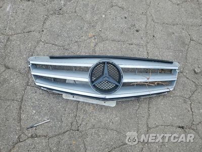 Zdjęcie 12 z 13 samochodu: 2012 MERCEDES-BENZ C 300 4MATIC VIN:WDDGF8BB1CR228010 - miniatura