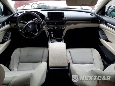 Zdjęcie 8 z 12 samochodu: 2019 HONDA ACCORD LX VIN:1HGCV1F12KA127576 - miniatura