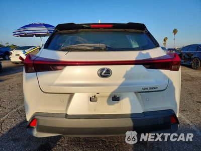 Zdjęcie 6 z 13 samochodu: 2021 LEXUS UX 200 VIN:JTHX3JBH6M2040378 - miniatura