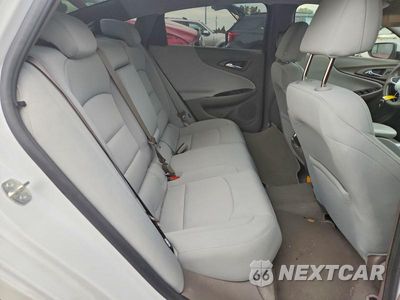Zdjęcie 10 z 12 samochodu: 2020 CHEVROLET MALIBU LT VIN:1G1ZD5STXLF079073 - miniatura