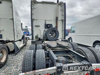 Zdjęcie 6 z 13 samochodu: 2016 KENWORTH T680 SEMI TRUCK VIN:1XKYD49X8GJ499279 - miniatura