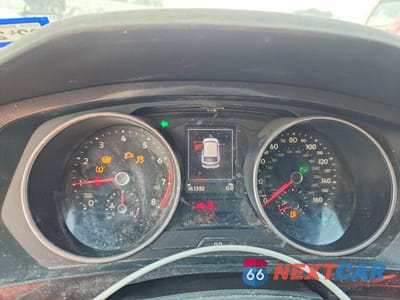 Zdjęcie 9 z 13 samochodu: 2018 VOLKSWAGEN TIGUAN VIN:3VV2B7AX1JM105265 - miniatura
