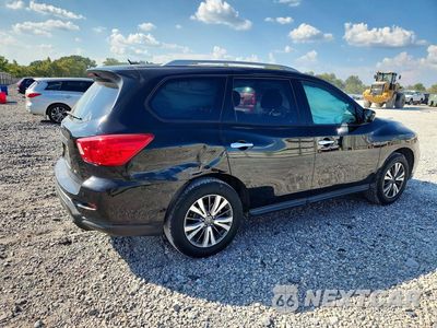 Trzecie zdjęcie samochodu z tyłu: 2017 NISSAN PATHFINDER SV VIN:5N1DR2MN4HC677499 - miniatura